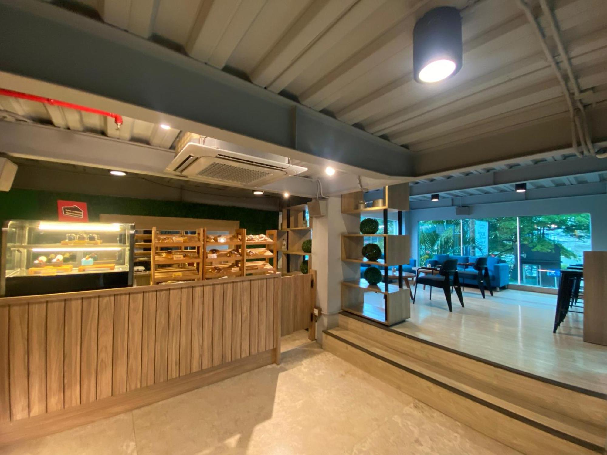 万隆格兰德考德拉酒店 外观 照片